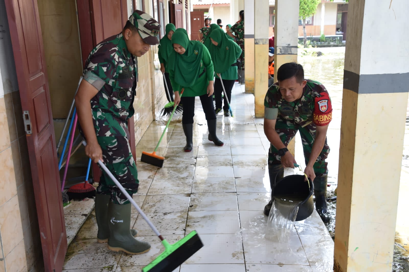 Paska Banjir, Dandim Grobogan Pimpin Langsung Pembersihan Sekolah